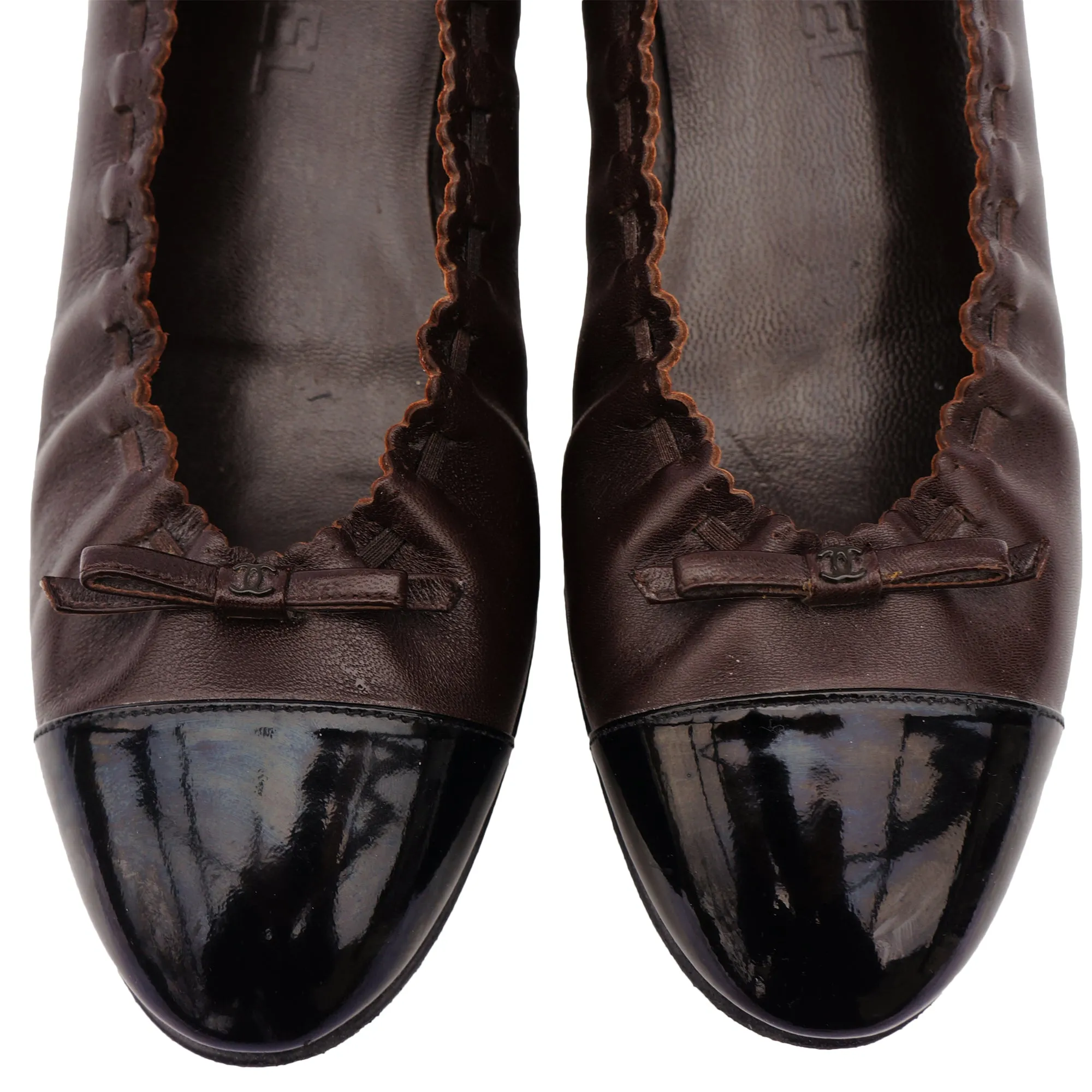 CHANEL LEATHER CAP TOE BALLET FLATS