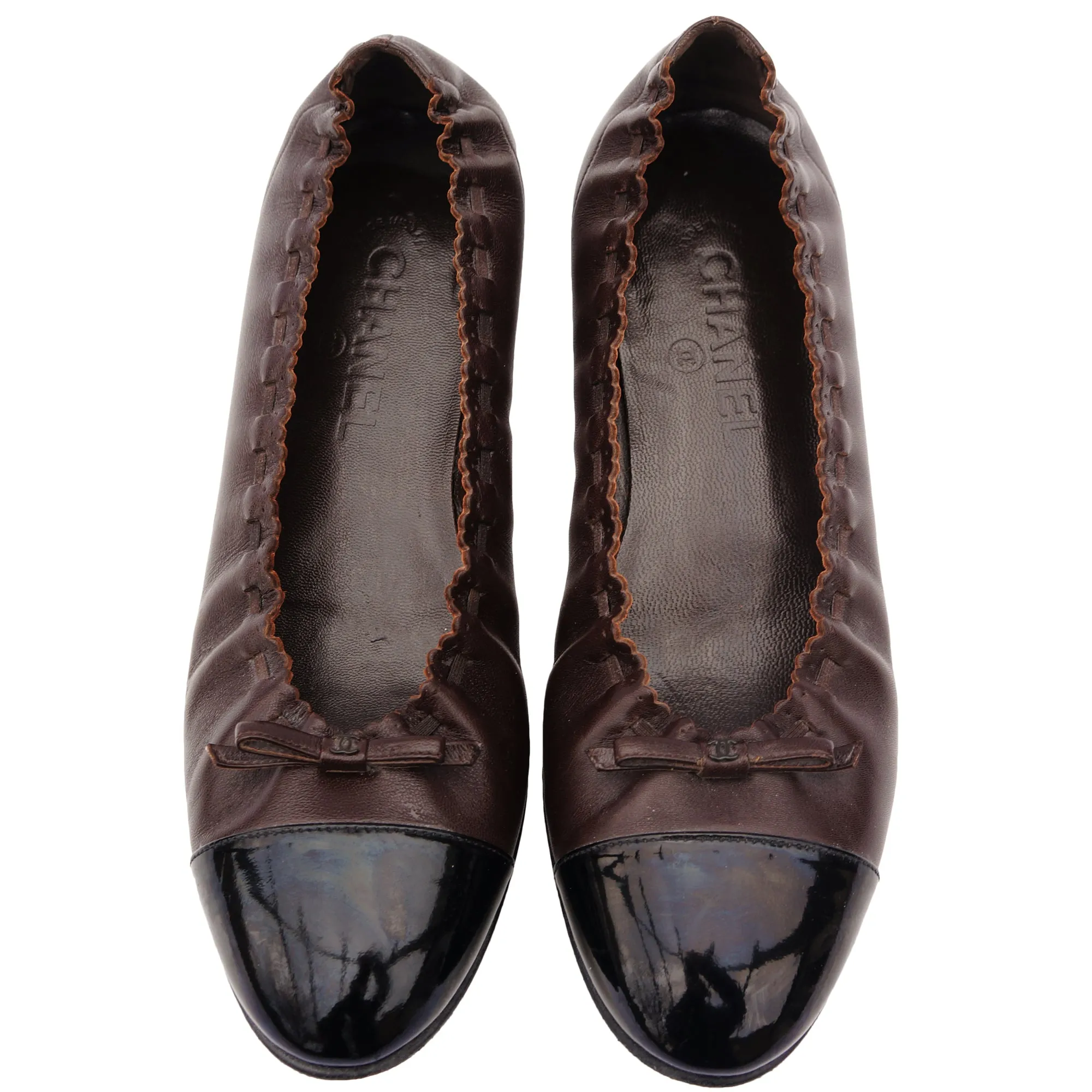 CHANEL LEATHER CAP TOE BALLET FLATS