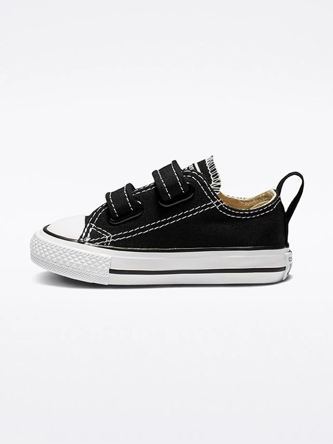 Chuck Taylor All Star 2V Low Top Black Shoes (Little Kids)