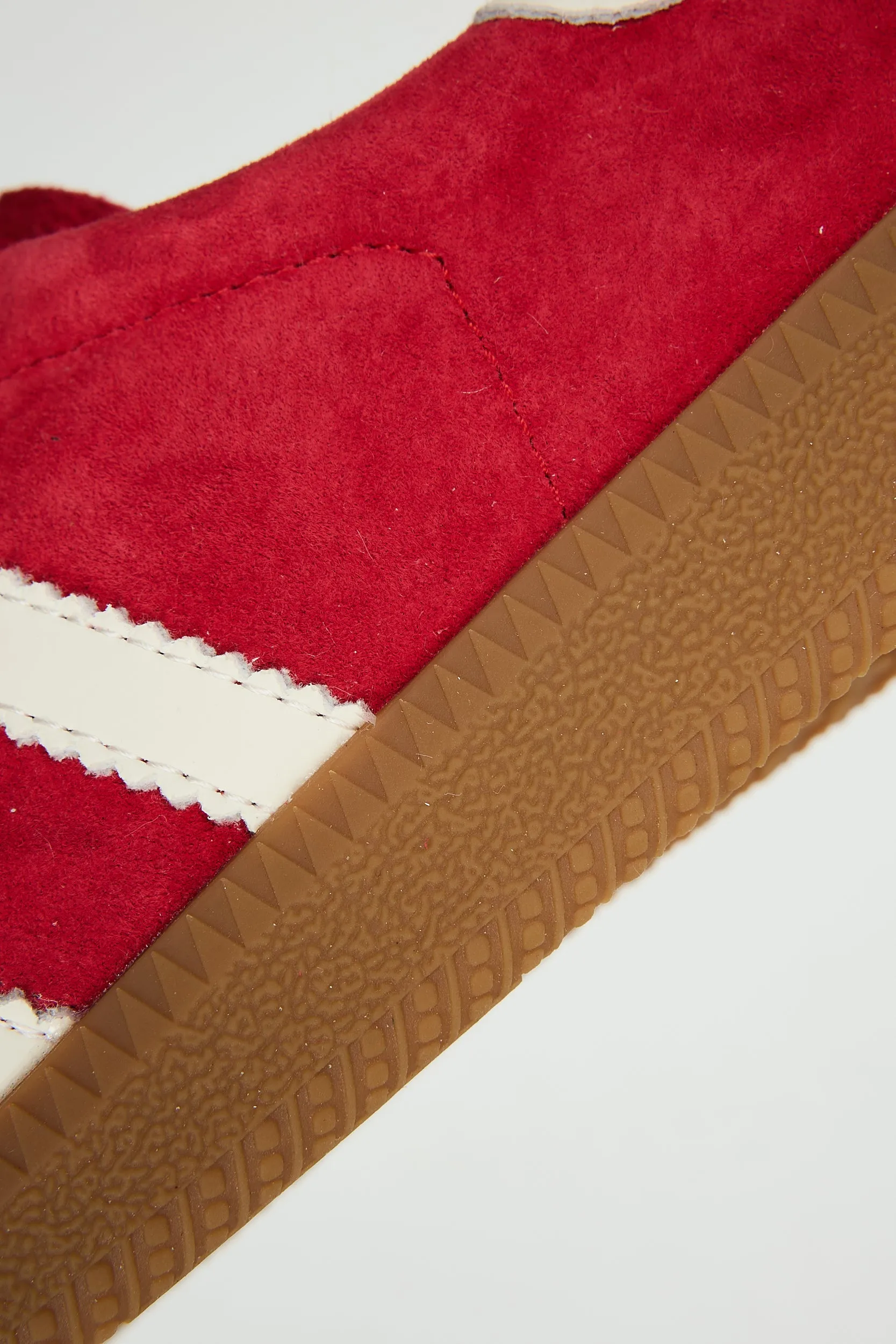 Delta Retro Red