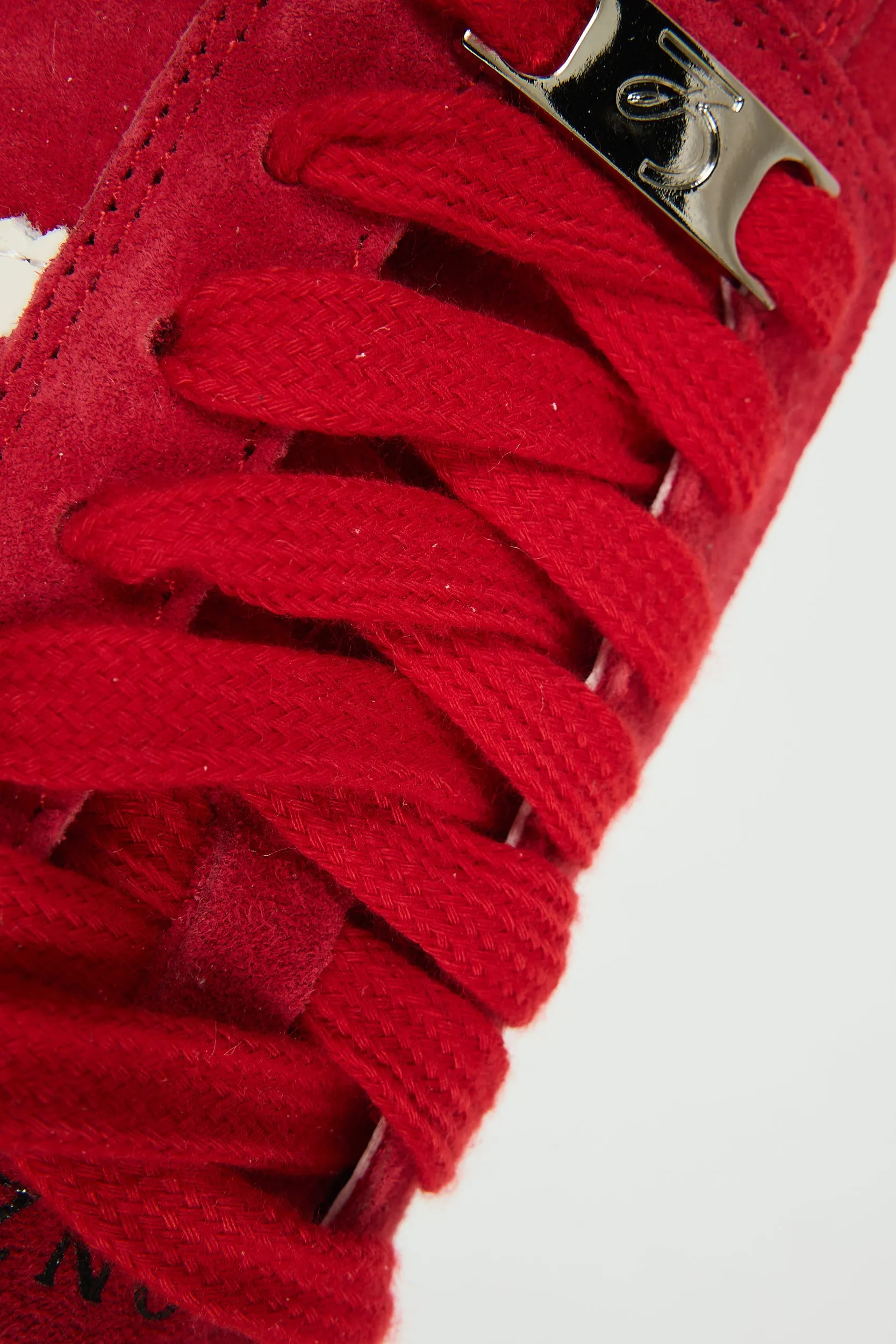 Delta Retro Red