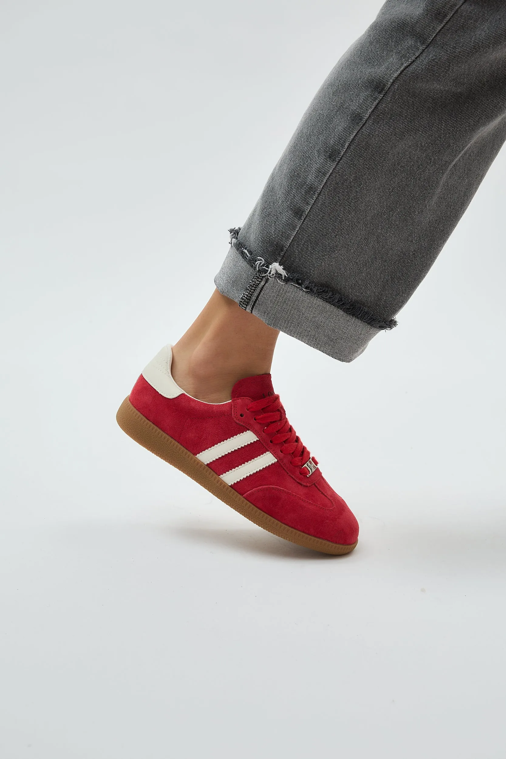 Delta Retro Red