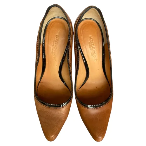 DOLCE & GABBANA Camel Brown Leather Black Patent Trim Pumps, Size 36.5