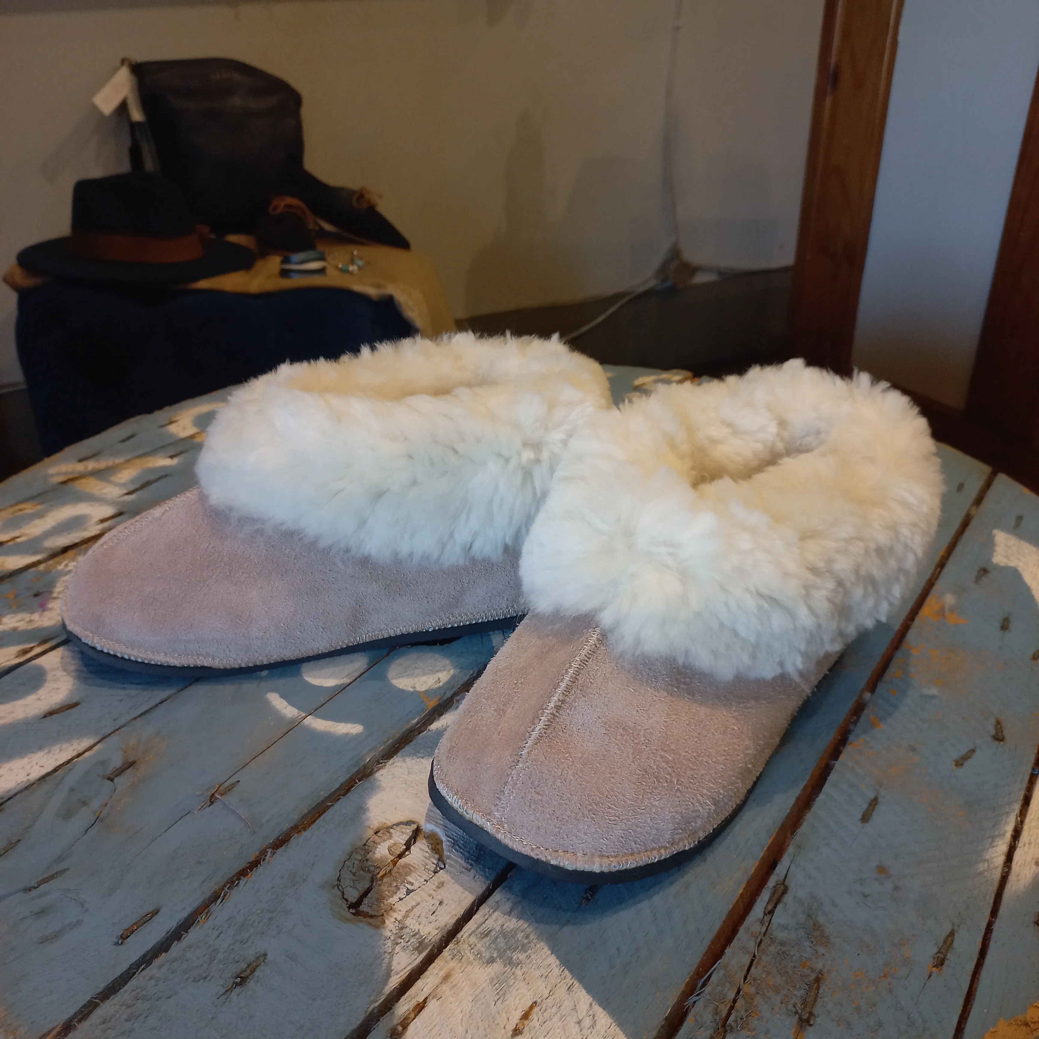 Elsie Slippers in Cream