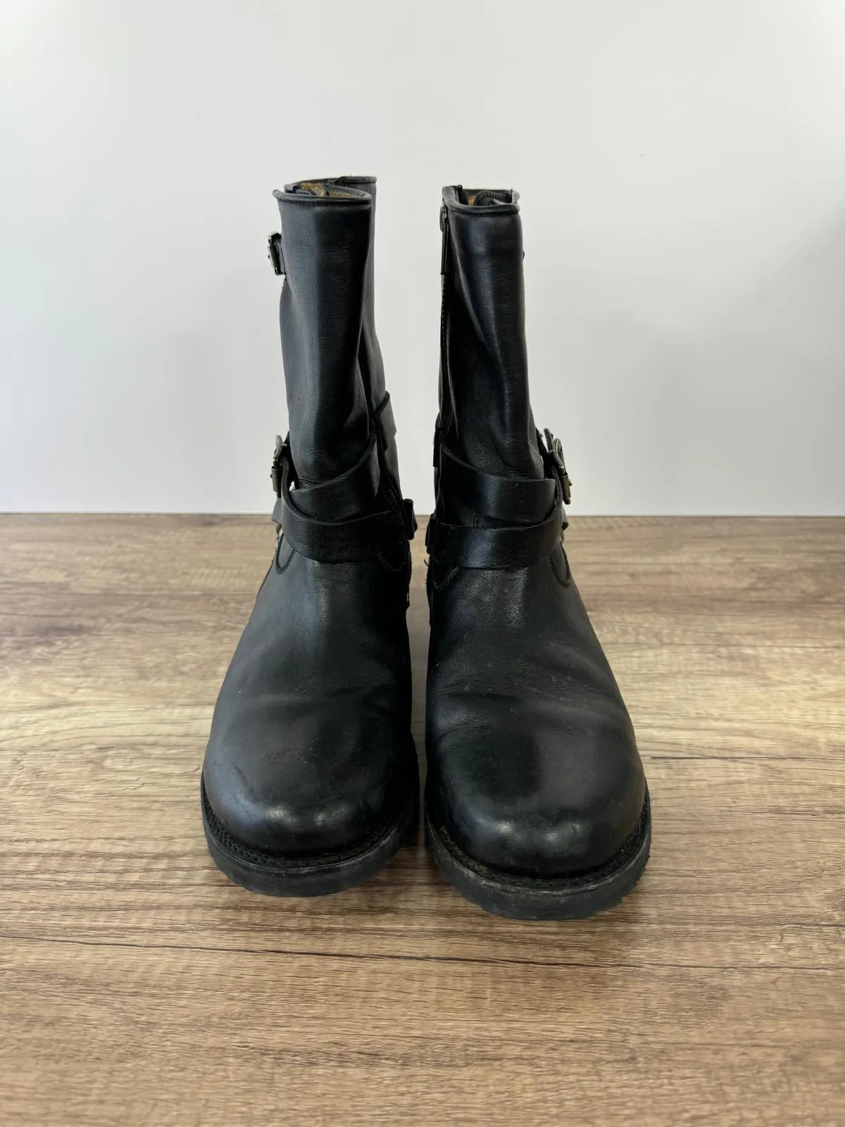 FRYE VERONICA CRISS CROSS SHORT LEATHER BOOTS