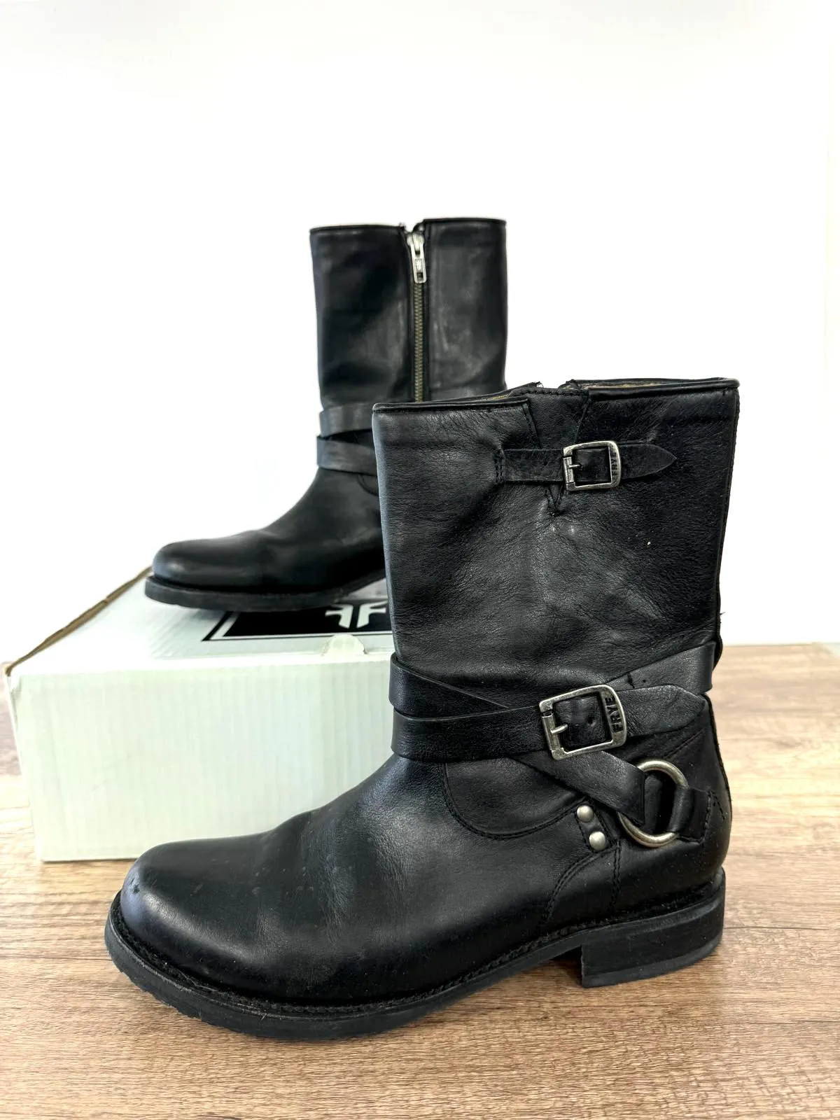 FRYE VERONICA CRISS CROSS SHORT LEATHER BOOTS
