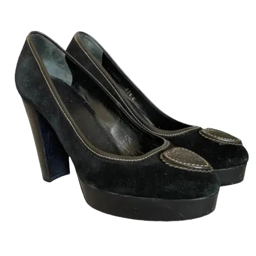 GUCCI Black Suede, Leather Heart Platform Pumps, Size 37.5