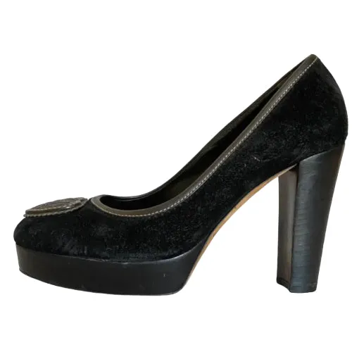 GUCCI Black Suede, Leather Heart Platform Pumps, Size 37.5