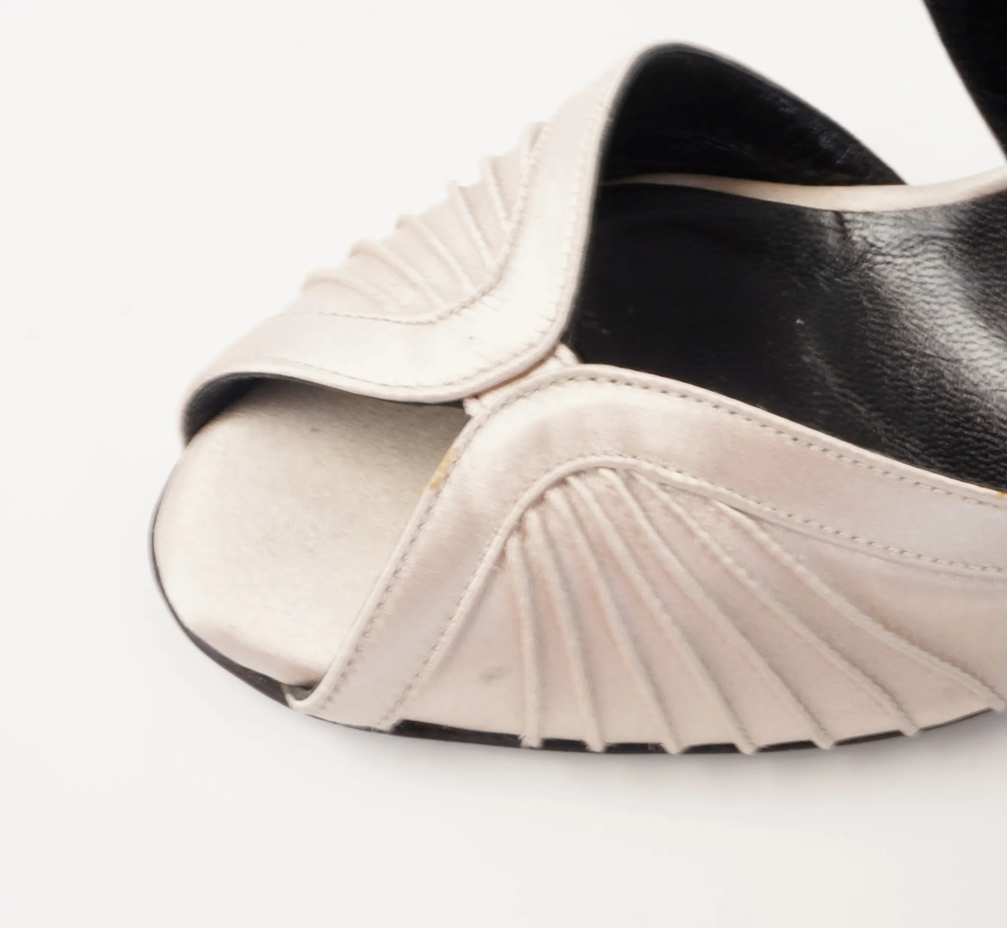GUCCI CROSSOVER SATIN PUMPS