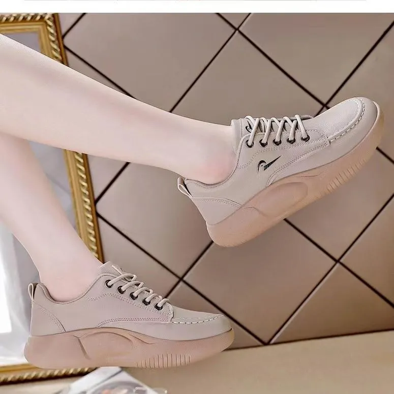 Lightweight Versatile Sports Shoes