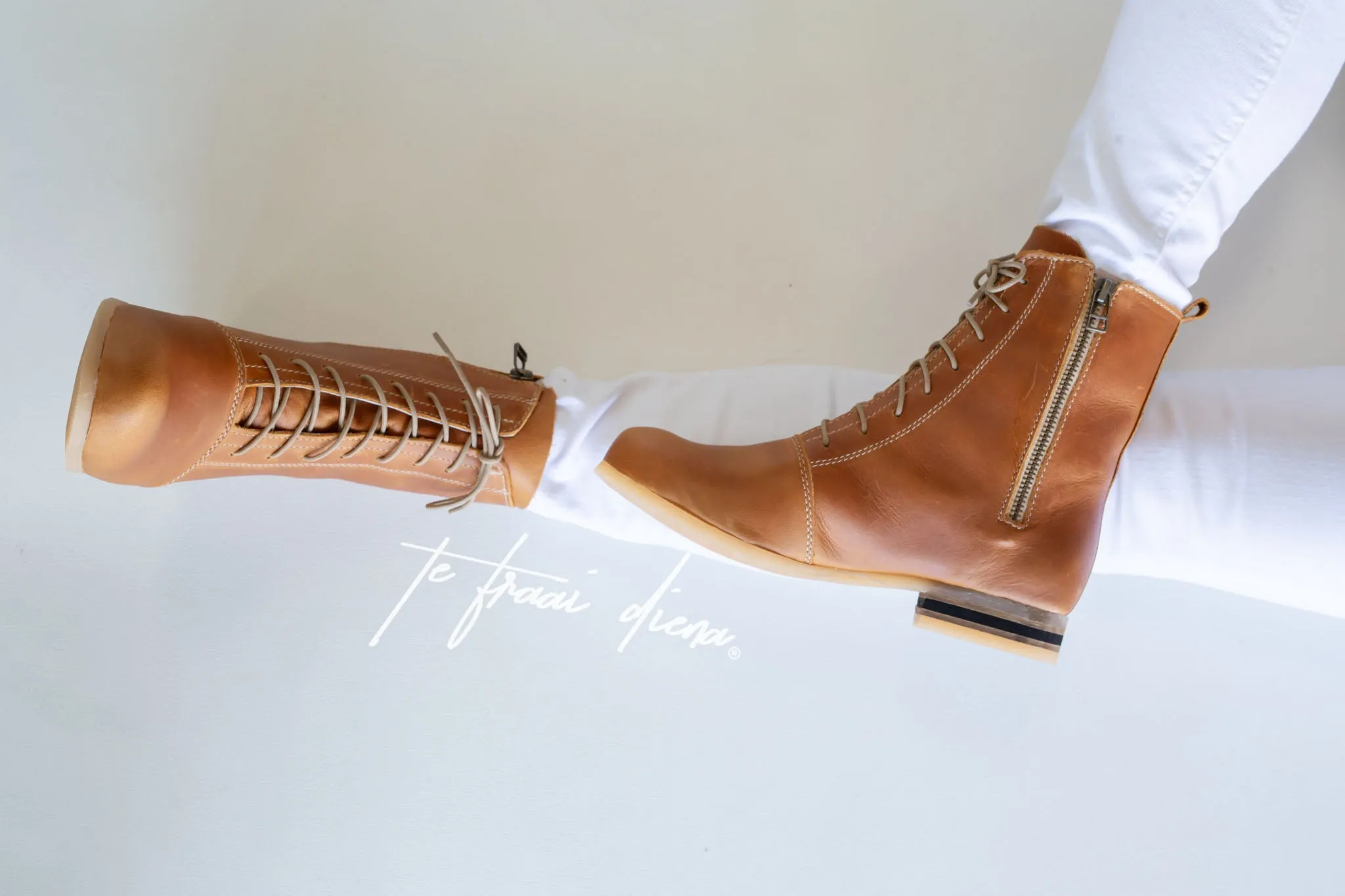 Nadine - Toffee