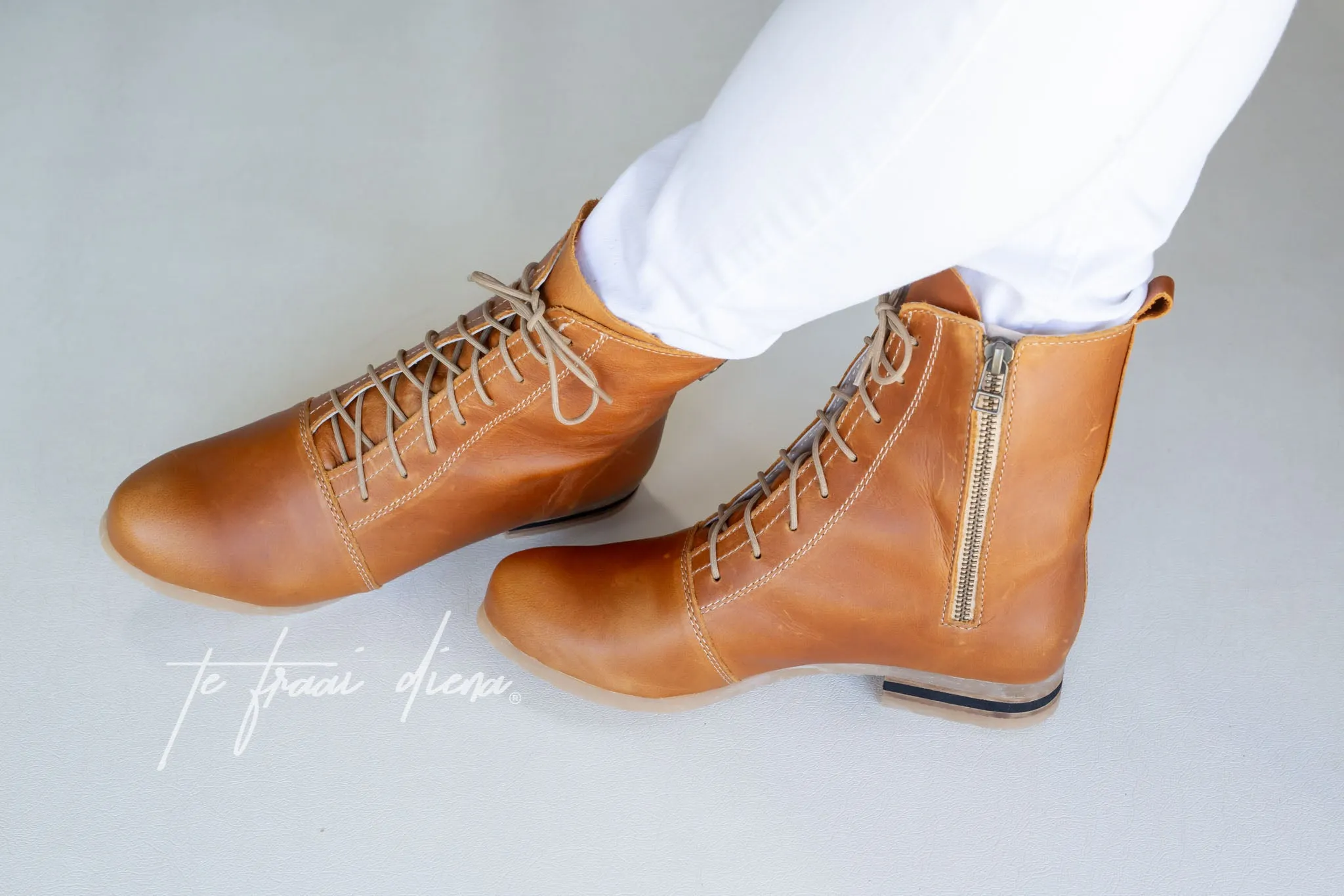Nadine - Toffee