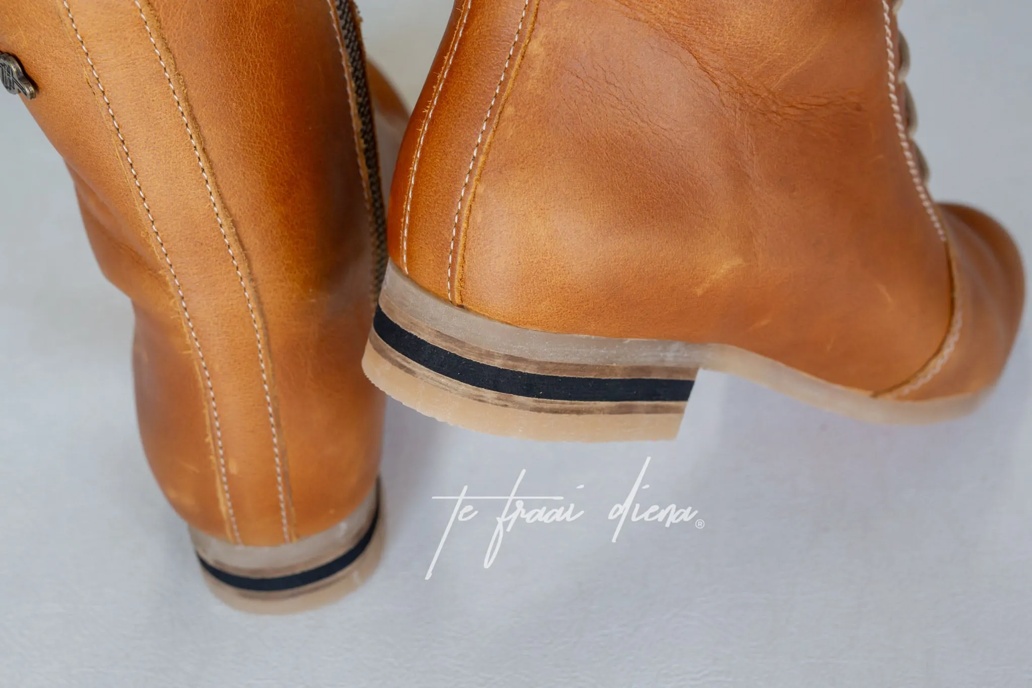 Nadine - Toffee